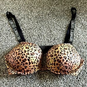 Size 36 D Victoria Secret very sexy push up bra